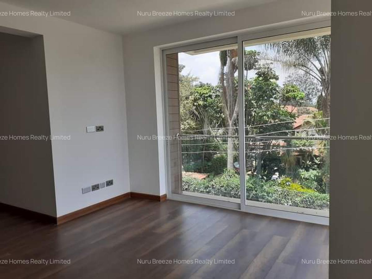 4 Bed Townhouse with En Suite in Lavington - 12