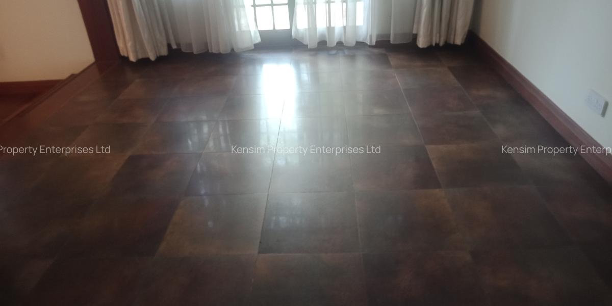 5 Bed Townhouse with En Suite in Lavington - 9