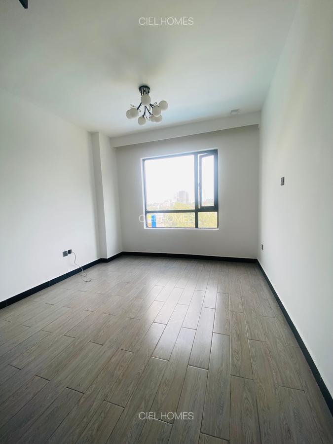 2 Bed Apartment with Swimming Pool at Wood Avenue - 5