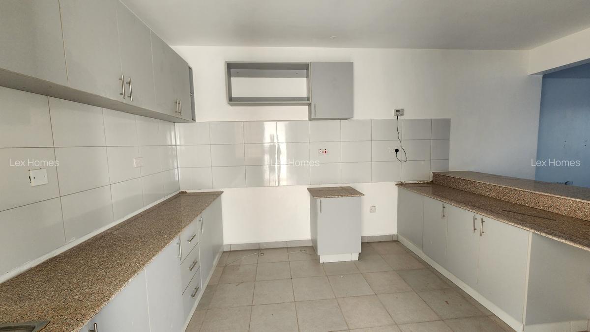 3 Bed Apartment with En Suite at Merisho Road - 6