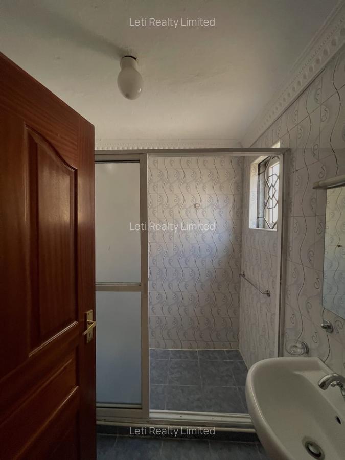 5 Bed Townhouse with En Suite in Lavington - 14
