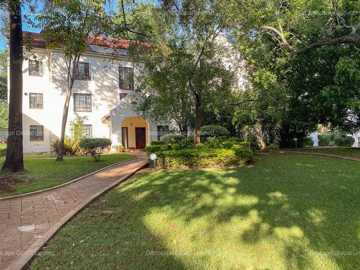 Furnished 3 Bed Apartment with En Suite in Muthaiga - 4