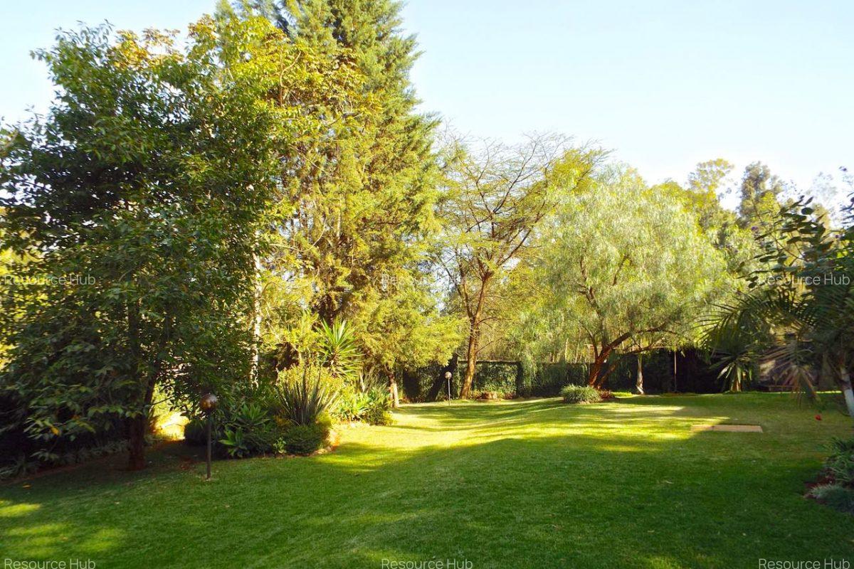 4 Bed House with En Suite at Karen - 2