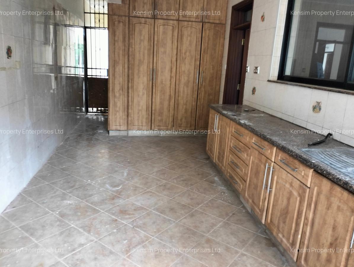 4 Bed Townhouse with En Suite in Westlands Area - 8