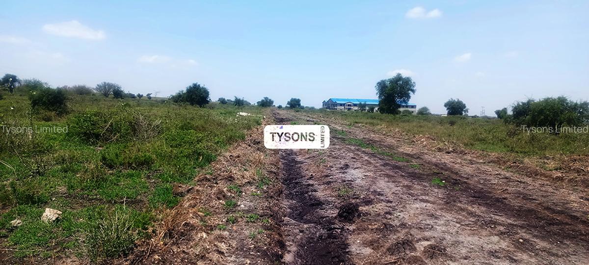 Land in Isinya - 3