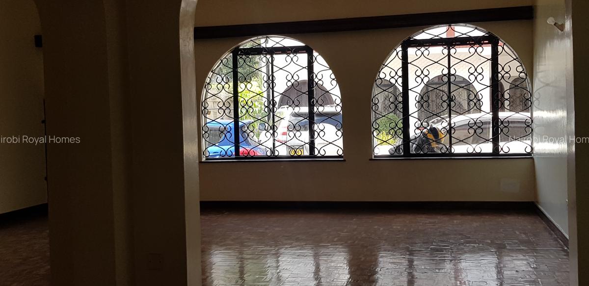 5 Bed Townhouse with En Suite at Yaya Center - 10