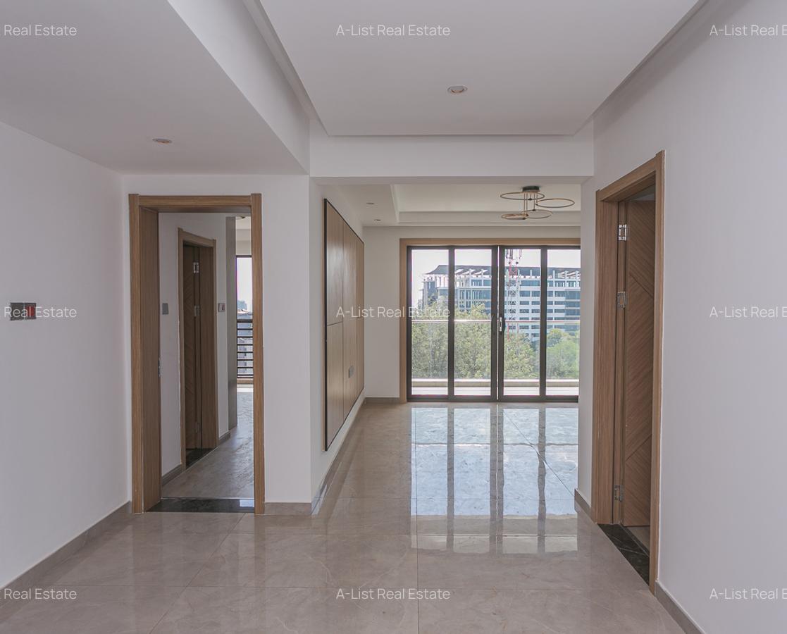 3 Bed Apartment with Swimming Pool at Riverside Drive - 2