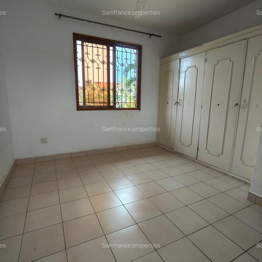 4 Bed Townhouse with En Suite at Serena Shanzu - 9