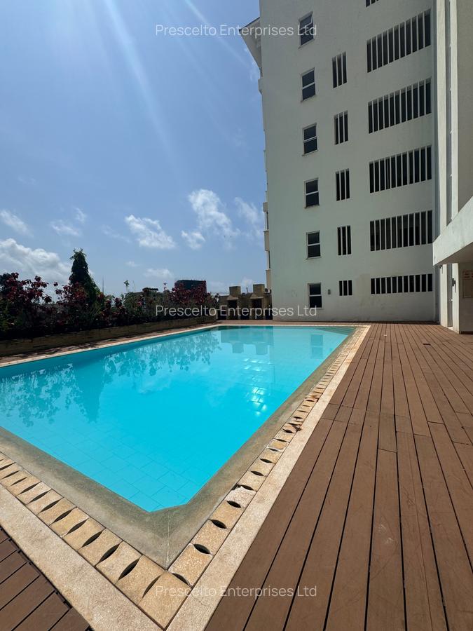 2 Bed Apartment with En Suite at Off Links Road - 1