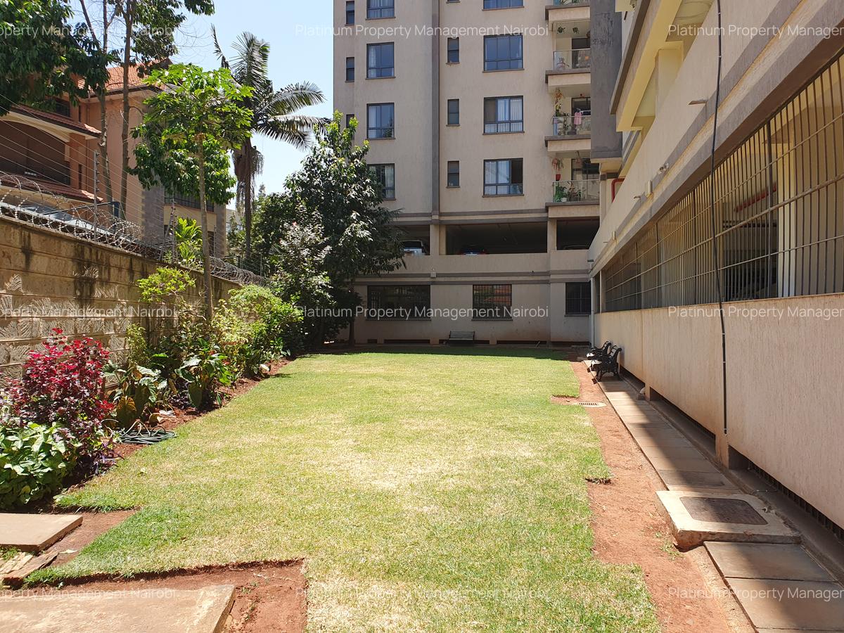 4 Bed Apartment with En Suite at Weslands - 19