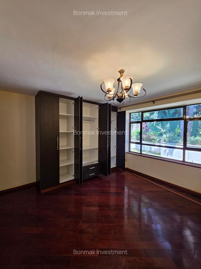 5 Bed Townhouse with En Suite at Convent Drive - 14
