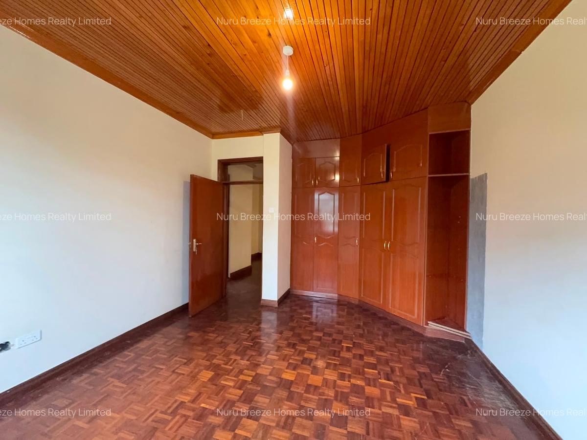 5 Bed Townhouse with En Suite in Kitisuru - 18