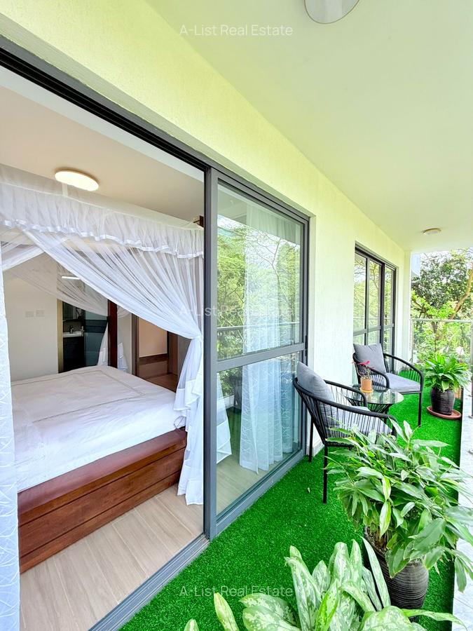 Furnished 2 Bed Apartment with En Suite at Riverside Drive - 11
