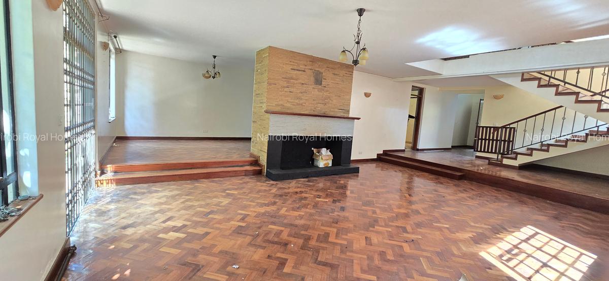4 Bed Townhouse with En Suite at Lavington James Gichuru - 18