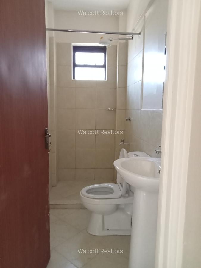 1 Bed Apartment with En Suite in Naivasha Road - 17