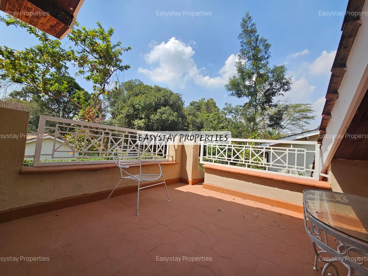 4 Bed Townhouse with En Suite in Lavington - 7