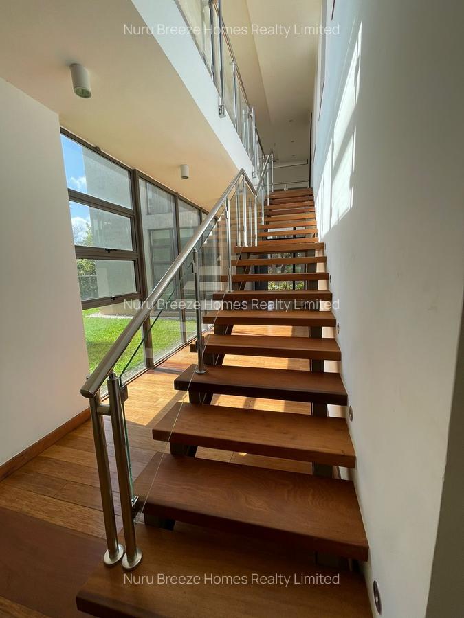 5 Bed Townhouse with En Suite in Karen - 5