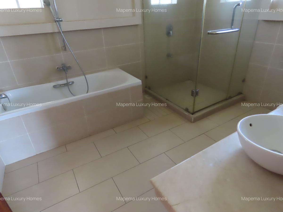 5 Bed House with En Suite at Miotoni - 13