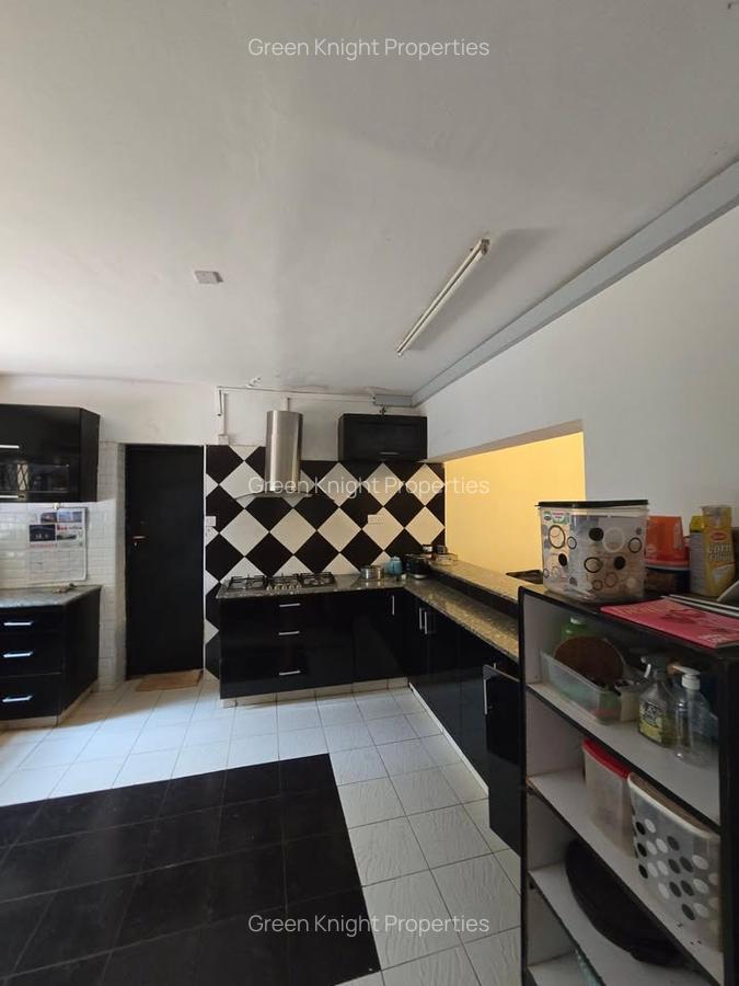 4 Bed House with En Suite in Gigiri - 4