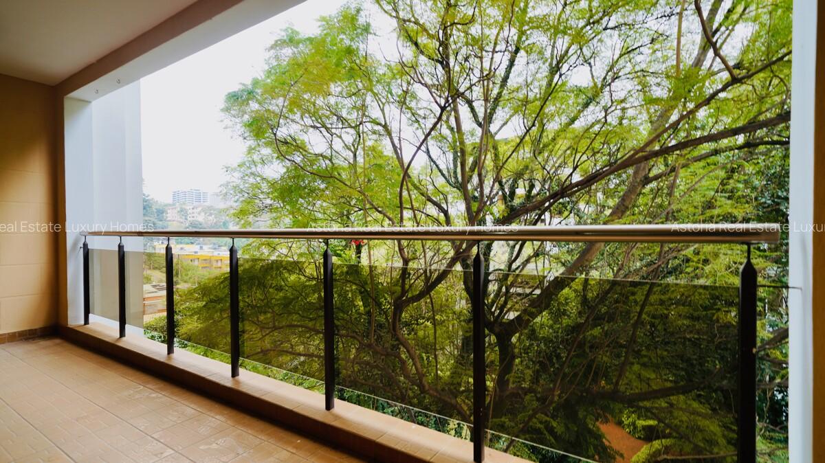3 Bed Apartment with En Suite at 2026-536 3 Bed - 5