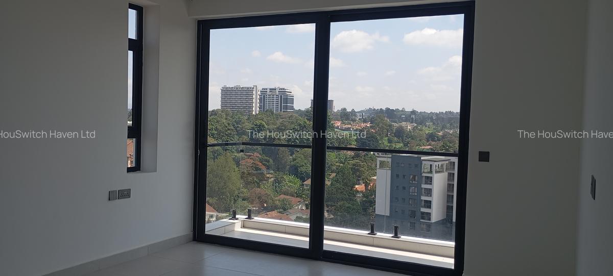 3 Bed Apartment with En Suite at Brookside Gardens - 15