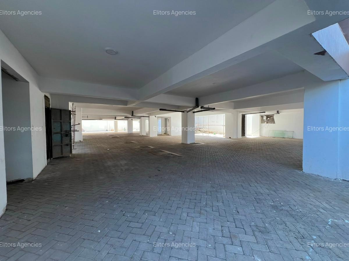 1 Bed Apartment with En Suite at Kirawa Road - 14