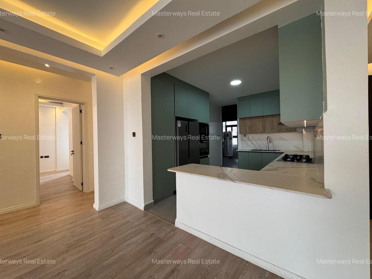 3 Bed Apartment with En Suite in Parklands - 4