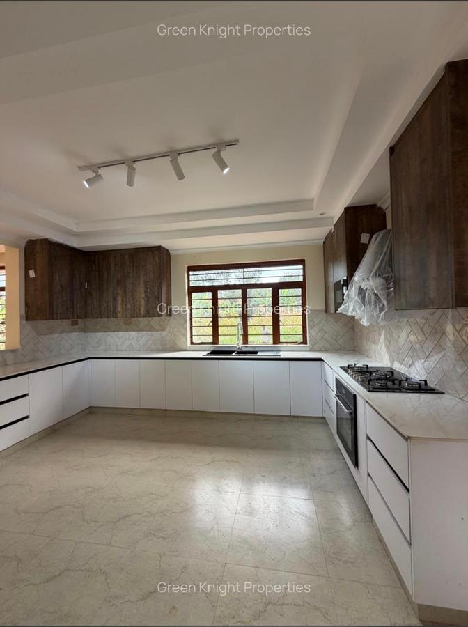 4 Bed House with En Suite in Karen - 2