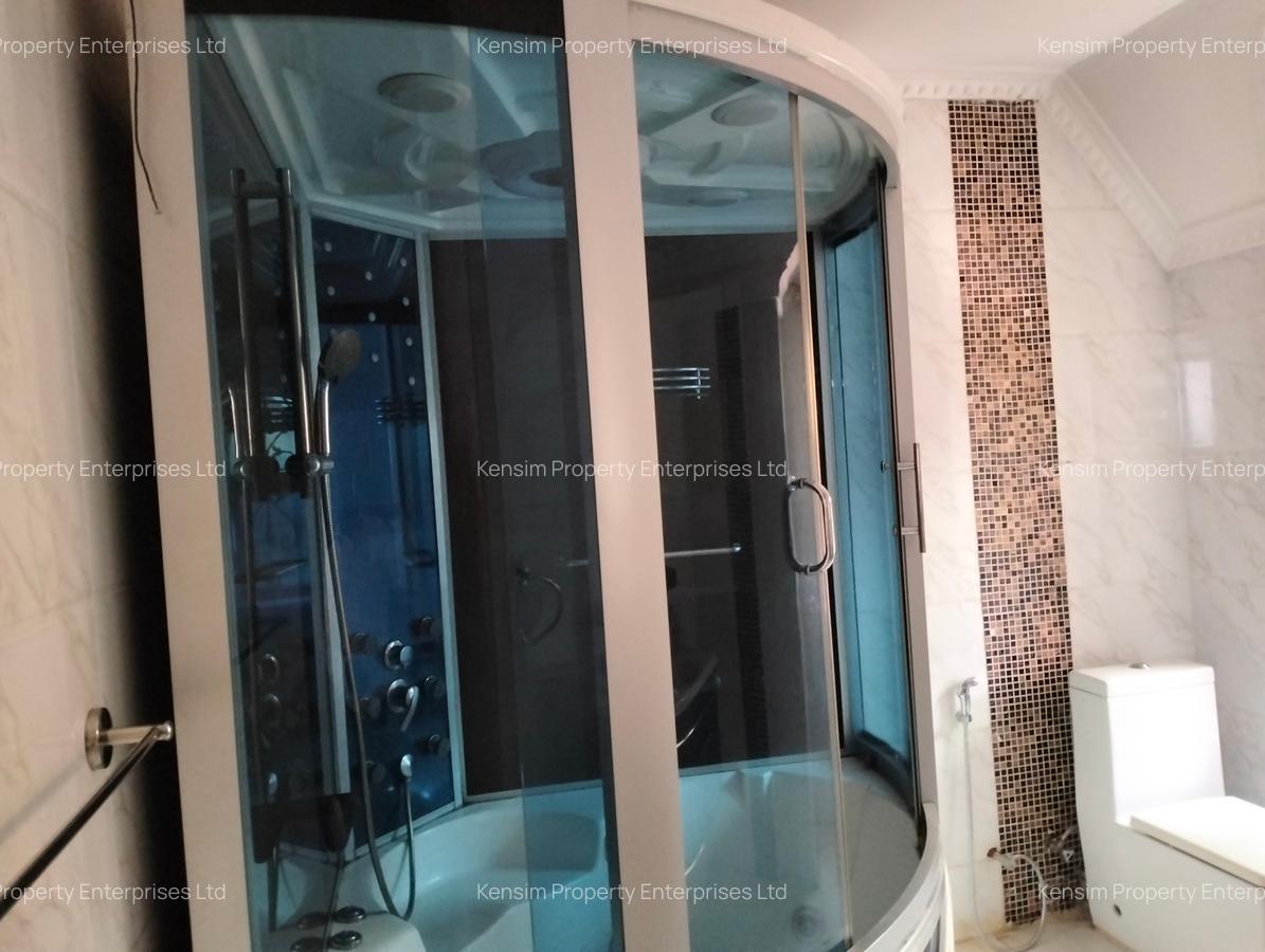 5 Bed Townhouse with En Suite in Lavington - 18