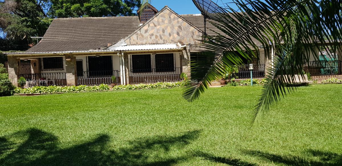 4 Bed House with En Suite at Spring Valley Road - 8