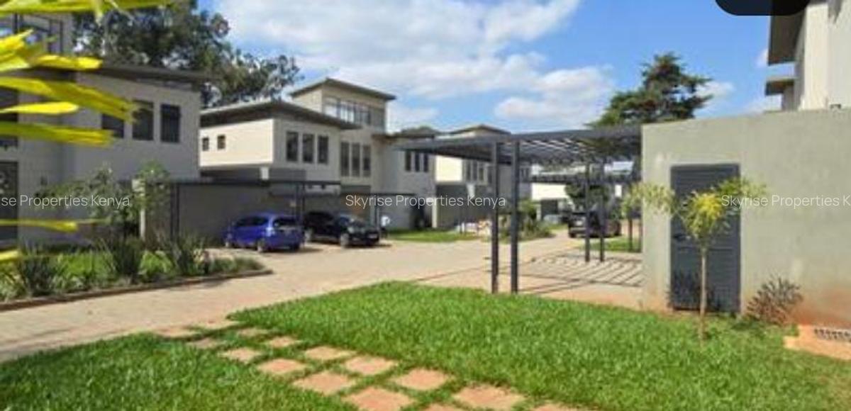 5 Bed Townhouse with En Suite in Runda - 5