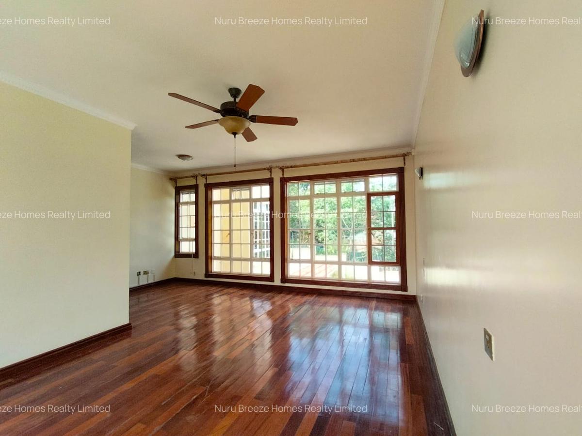 4 Bed Villa with En Suite in Kyuna - 7