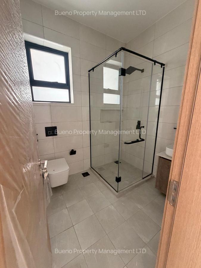 3 Bed Apartment with Gym in Brookside - 7