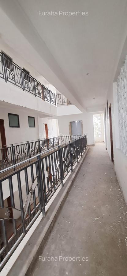 1 Bed Apartment with En Suite at Shanzu - 4