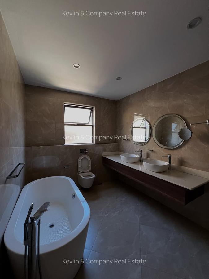 5 Bed Townhouse with En Suite in Lavington - 15