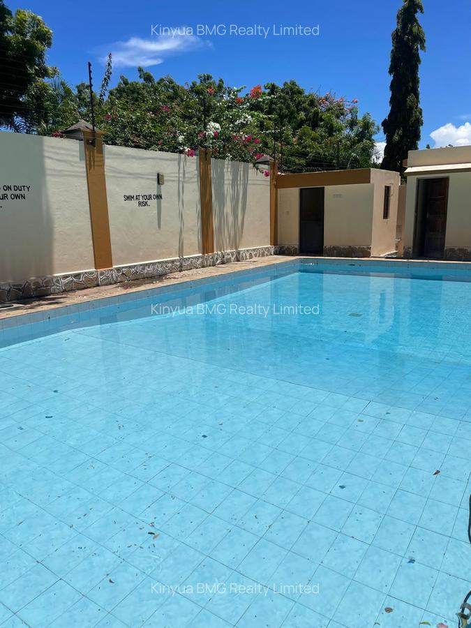 Serviced 3 Bed Apartment with En Suite in Nyali Area - 4