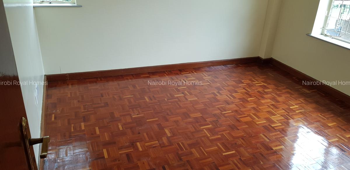 5 Bed Townhouse with En Suite at James Gichuru - 18