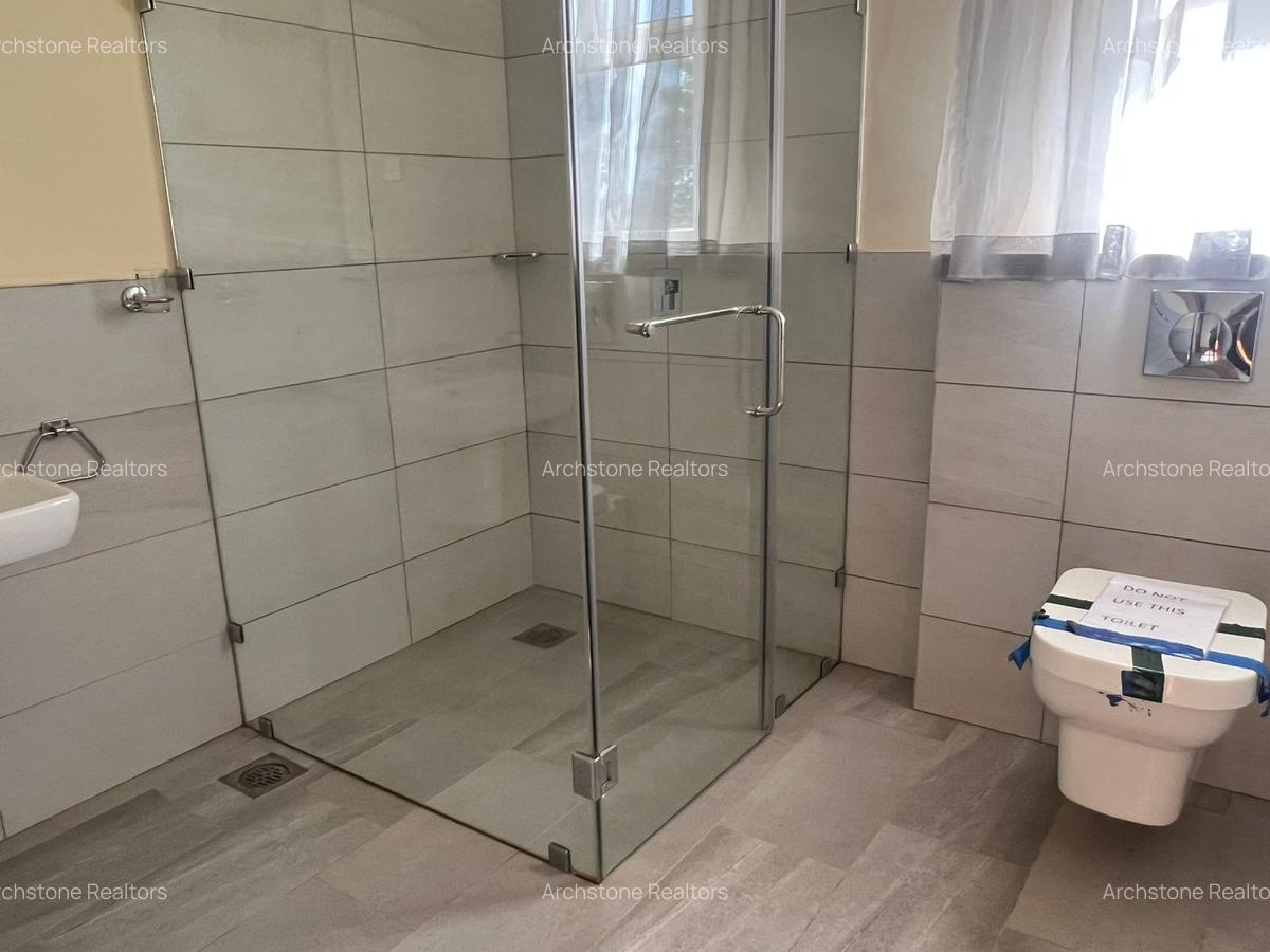 4 Bed Townhouse with Garden in Runda - 7