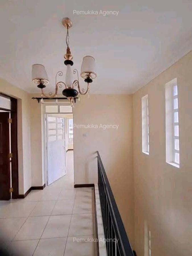 4 Bed Townhouse with En Suite in Karen - 3