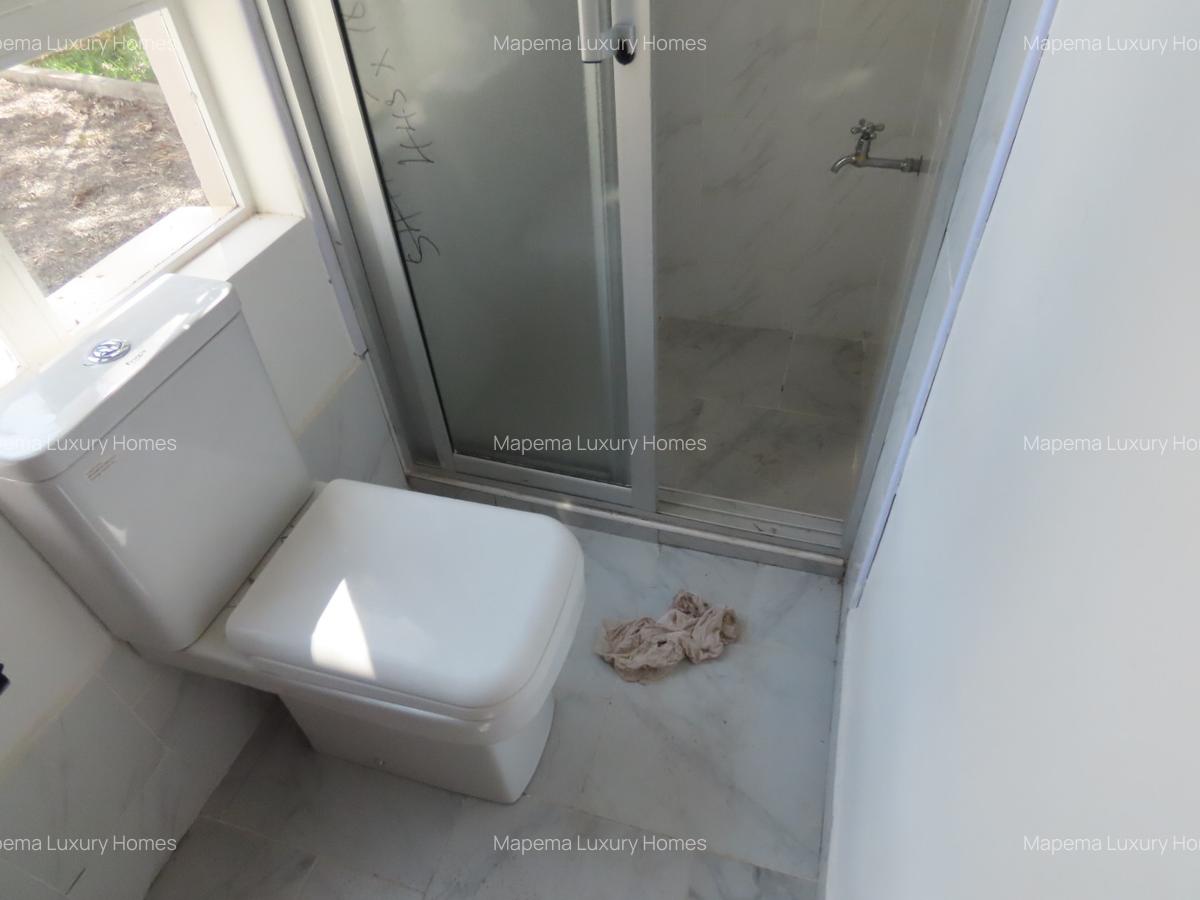 4 Bed House with En Suite at Silanga Road - 11