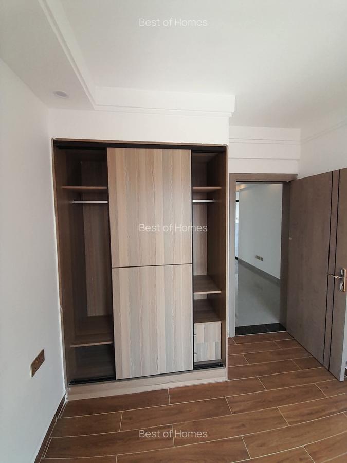 2 Bed Apartment with En Suite in Lavington - 8
