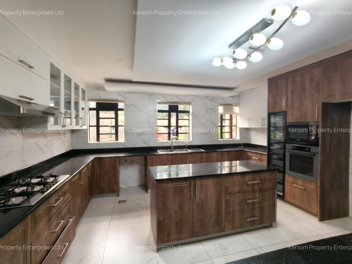 6 Bed Townhouse with En Suite in Kitisuru - 2