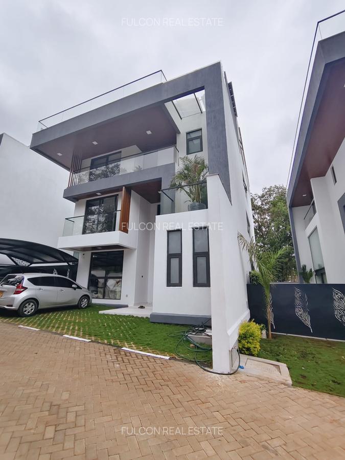 6 Bed Villa with En Suite in Lavington - 11