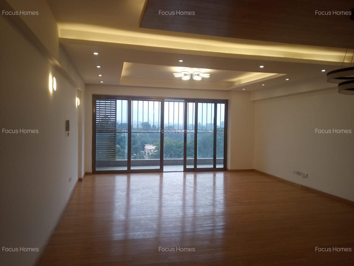 4 Bed Apartment with En Suite in Lavington - 20