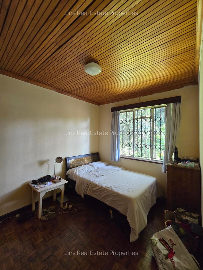 4 Bed House with En Suite in Nyari - 12