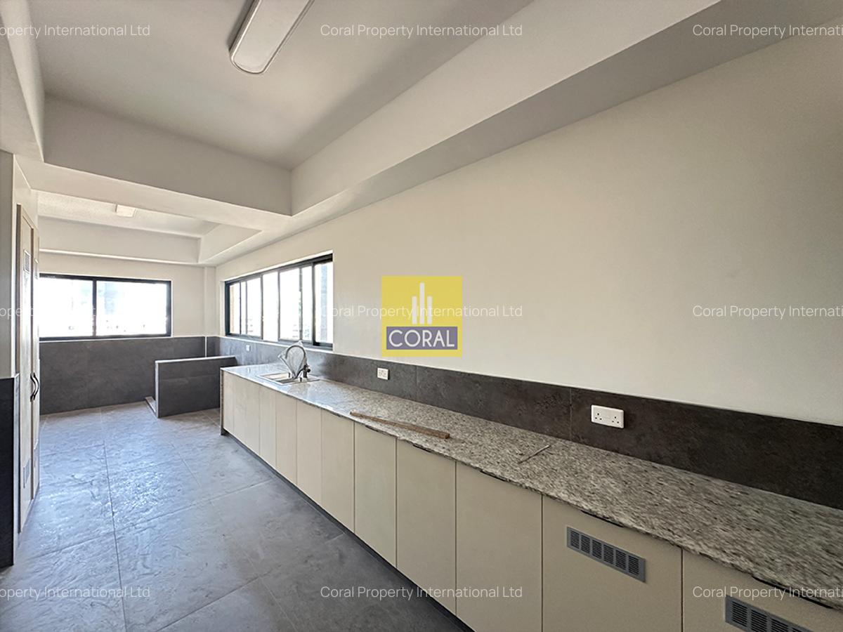 4 Bed Apartment in Westlands Area - 5