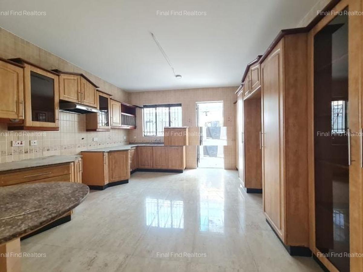 4 Bed Townhouse with Swimming Pool in Westlands Area - 7