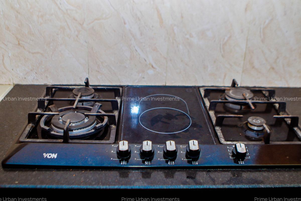 Serviced 3 Bed Apartment with En Suite in Nyali Area - 14