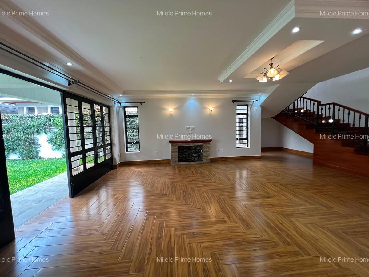 4 Bed Villa with En Suite at Runda Close - 2