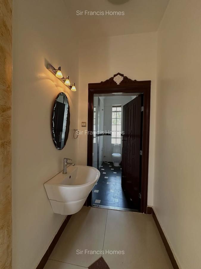 6 Bed House with En Suite at Nyari - 3